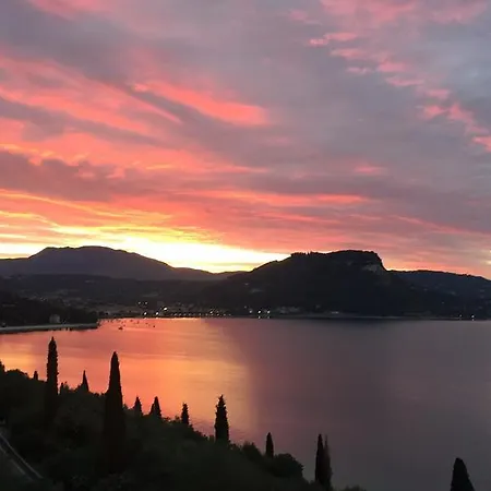 Bed & Breakfast Relais Castei Del Garda Garda (Verona)