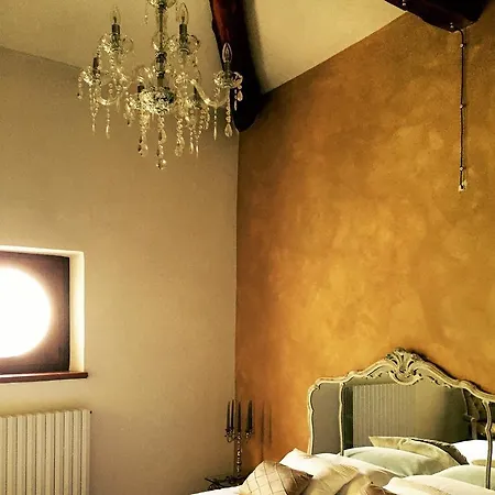 Relais Castei Del Garda 가르다
