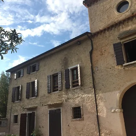 Relais Castei Del Garda