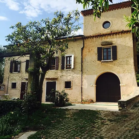 Relais Castei Del Garda فندق مبيت وإفطار