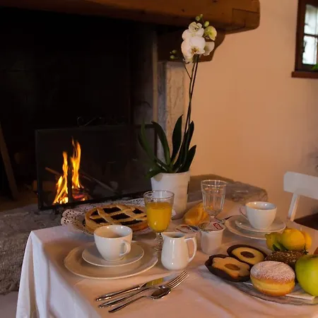 住宿加早餐酒店 Relais Castei Del Garda *