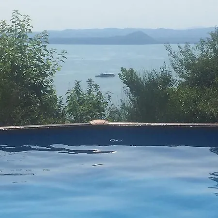 فندق مبيت وإفطار Relais Castei Del Garda