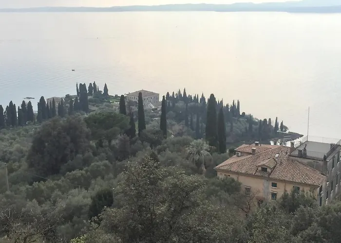 Bed & Breakfast Relais Castei Del Garda