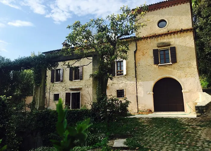 Relais Castei Del Garda *