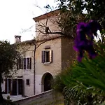 Relais Castei Del Garda * 가르다
