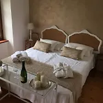Relais Castei Del Garda