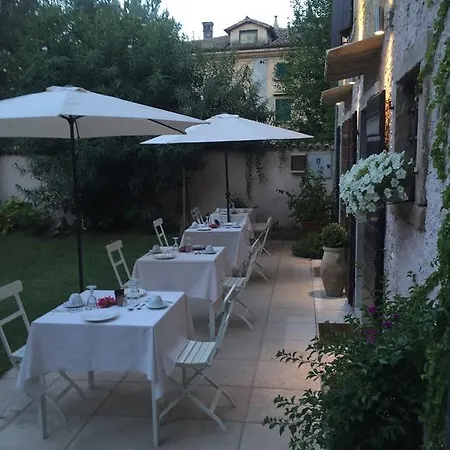 Relais Castei Del Garda Bed & Breakfast *
