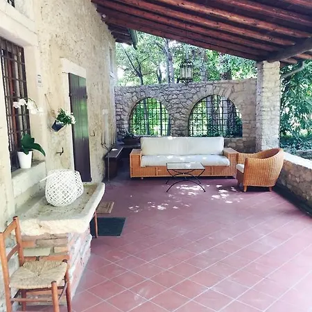 לינה וארוחת בוקר Relais Castei Del Garda *