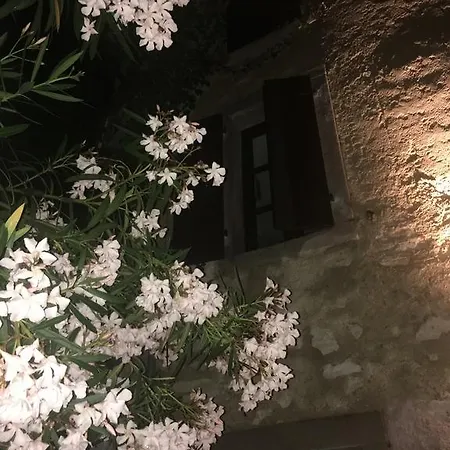 Relais Castei Del Garda