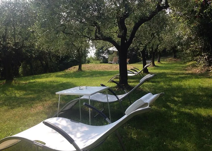 Relais Castei Del Garda * غارْدا
