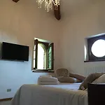 فندق مبيت وإفطار Relais Castei Del Garda