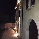 Relais Castei Del Garda فندق مبيت وإفطار غارْدا