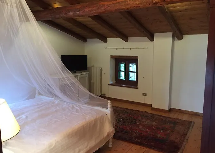 Relais Castei Del Garda * Garda